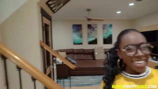 ���ቀዳሚ ግምገማዎች ላይ Amari