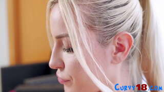 Böyük Tits Yeniyetmə ağır sikilmiş olur Bi-bi-si Böyük Tits Yeniyetmə ağır sikilmiş olur Bi-bi-si