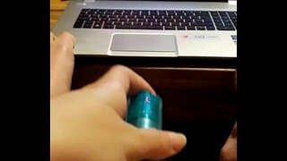 Menonton film porno di rumah sendirian dengan saya dildo...