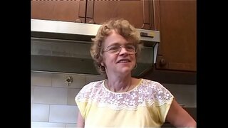 Ang aking titi hindi maaaring mawala sa labanan sa ang mga hindi mapaglabanan kagandahan ng isang mature kalapating mababa ang lipad! Vol. 8