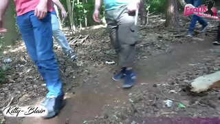 Allemand sperme de plein air teens baiser en sexe de groupe